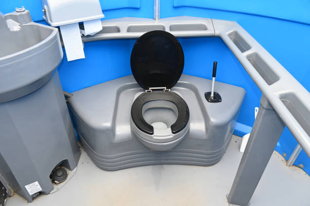 Best ADA-Compliant Portable Toilet Rental  in Woodmere, LA